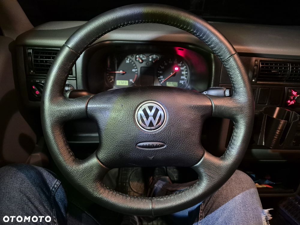Volkswagen Multivan - 6