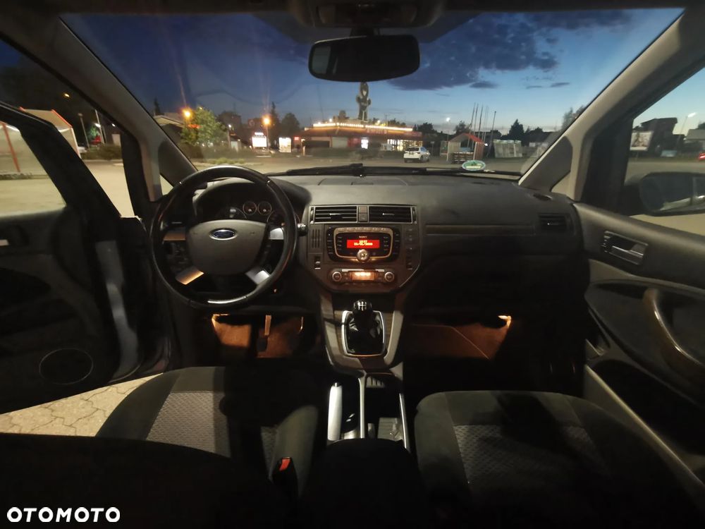 Ford Focus C-Max 1.8 Ghia - 11