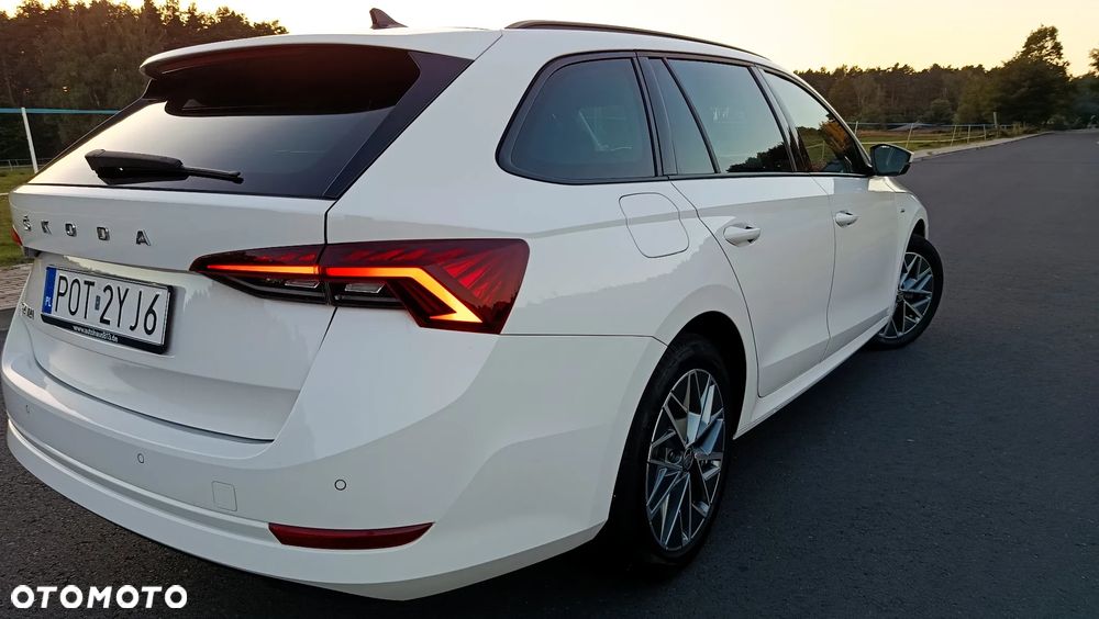 Skoda Octavia 2.0 TDI DSG Tour - 31