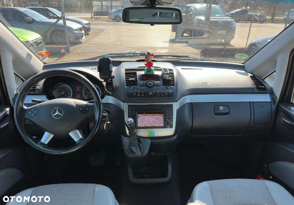 Mercedes-Benz Viano - 12