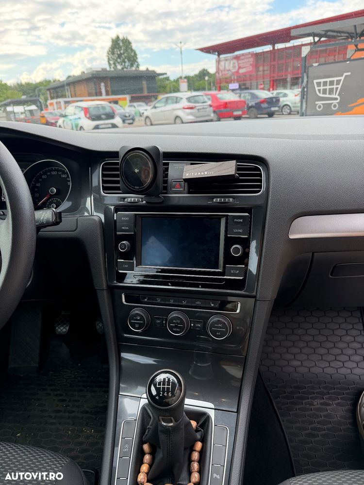 Volkswagen Golf 1.0 TSI Comfortline - 5