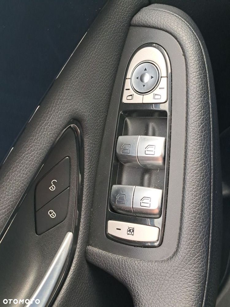 Mercedes-Benz Klasa C - 16