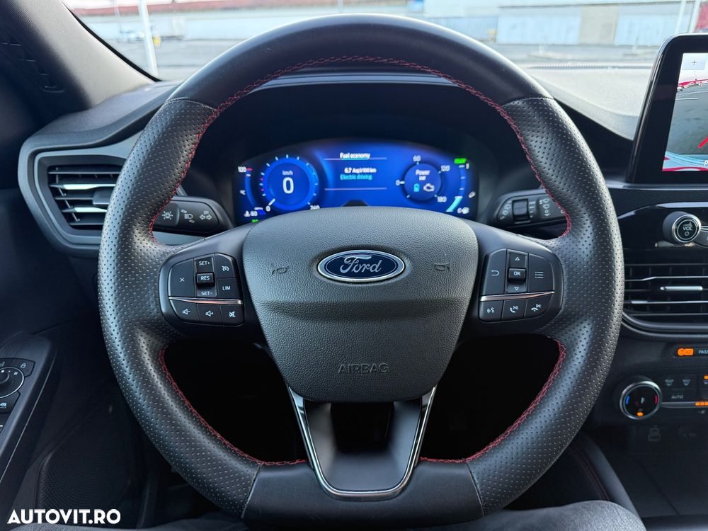 Ford Kuga 2.5 Duratec FHEV ST-LINE X - 23
