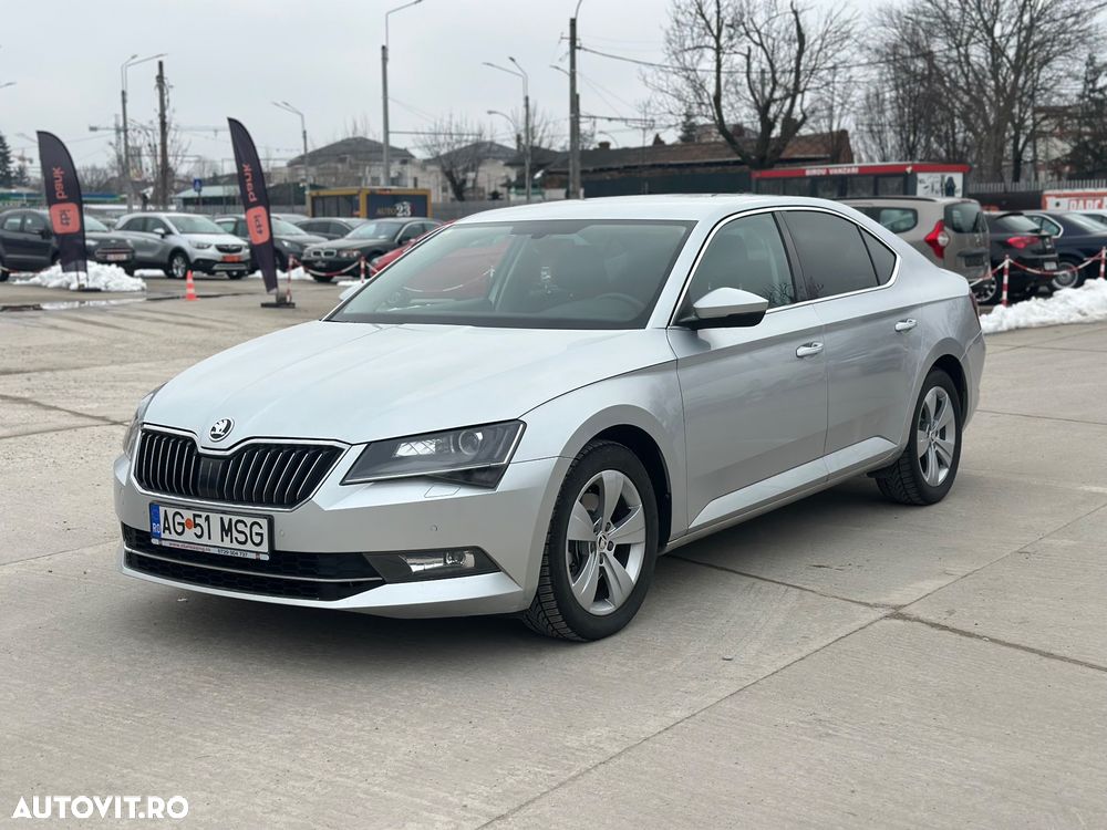 Skoda Superb 2.0 TDI DSG Style - 1