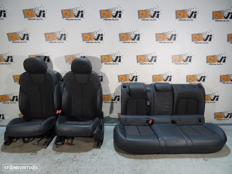 Bancos Audi Q2 SLine em Pele e Tecido com Quartelas - 1