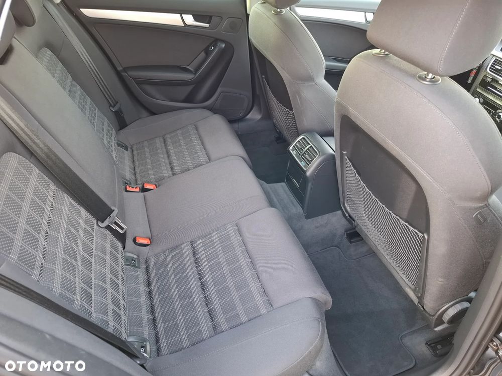 Audi A4 Limousine 2.0 TDI DPF Ambition - 28