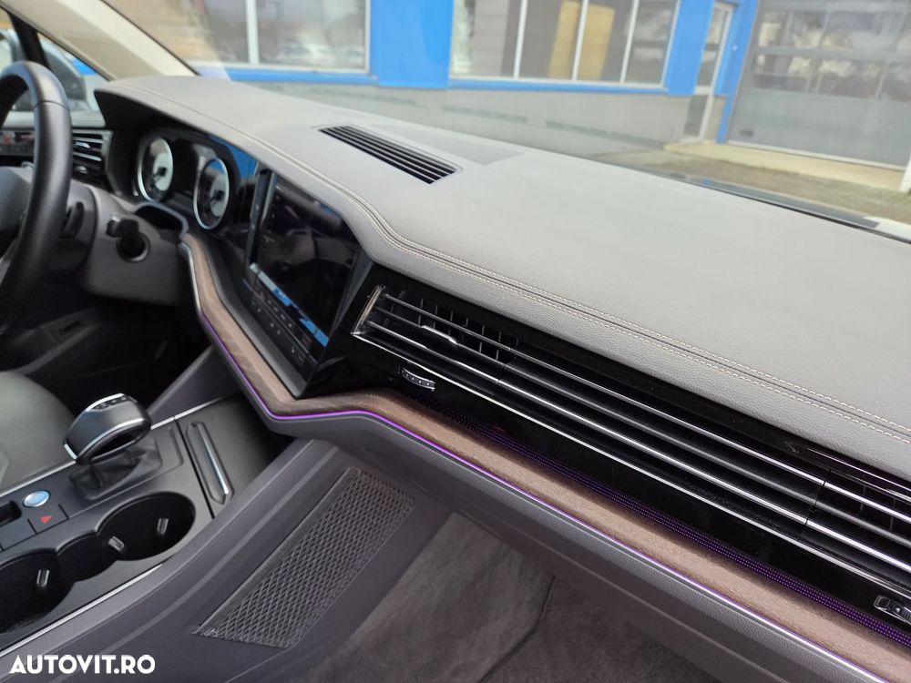 Volkswagen Touareg 3.0 V6 TDI 4Motion DPF Automatik - 15