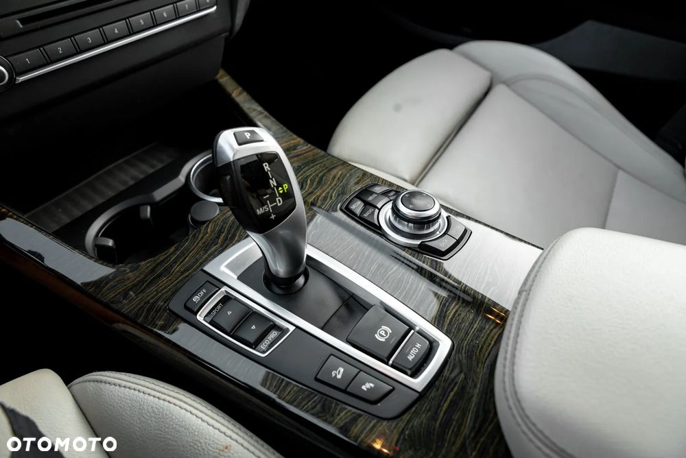 BMW X3 xDrive28i Sport-Aut M Sport - 27