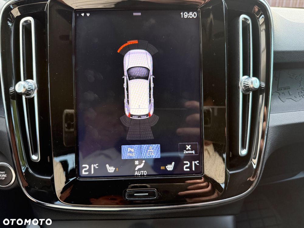 Volvo XC 40 T3 Momentum - 20