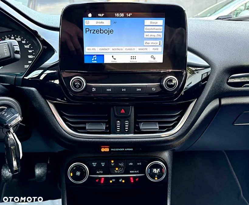 Ford Fiesta 1.0 EcoBoost Titanium ASS EU6 - 31