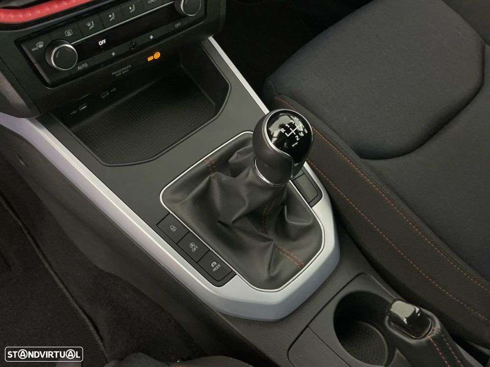 SEAT Arona 1.0 TSI FR - 19