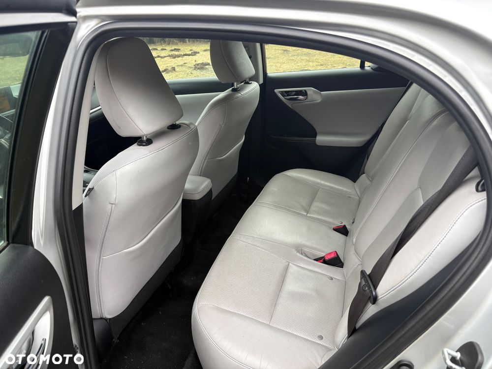 Lexus CT 200h F Sport - 4