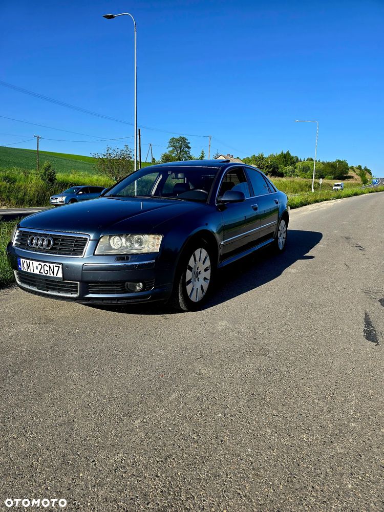 Audi A8 4.2 Quattro - 2