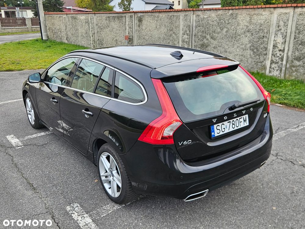 Volvo V60 D4 Drive-E Momentum - 14