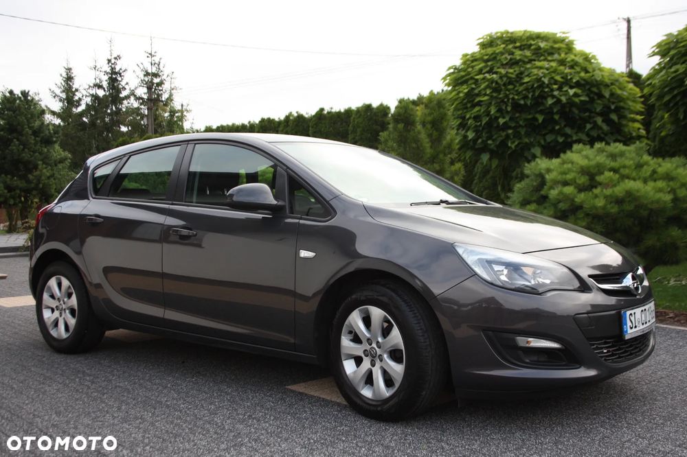 Opel Astra 1.4 Turbo Design Edition - 2