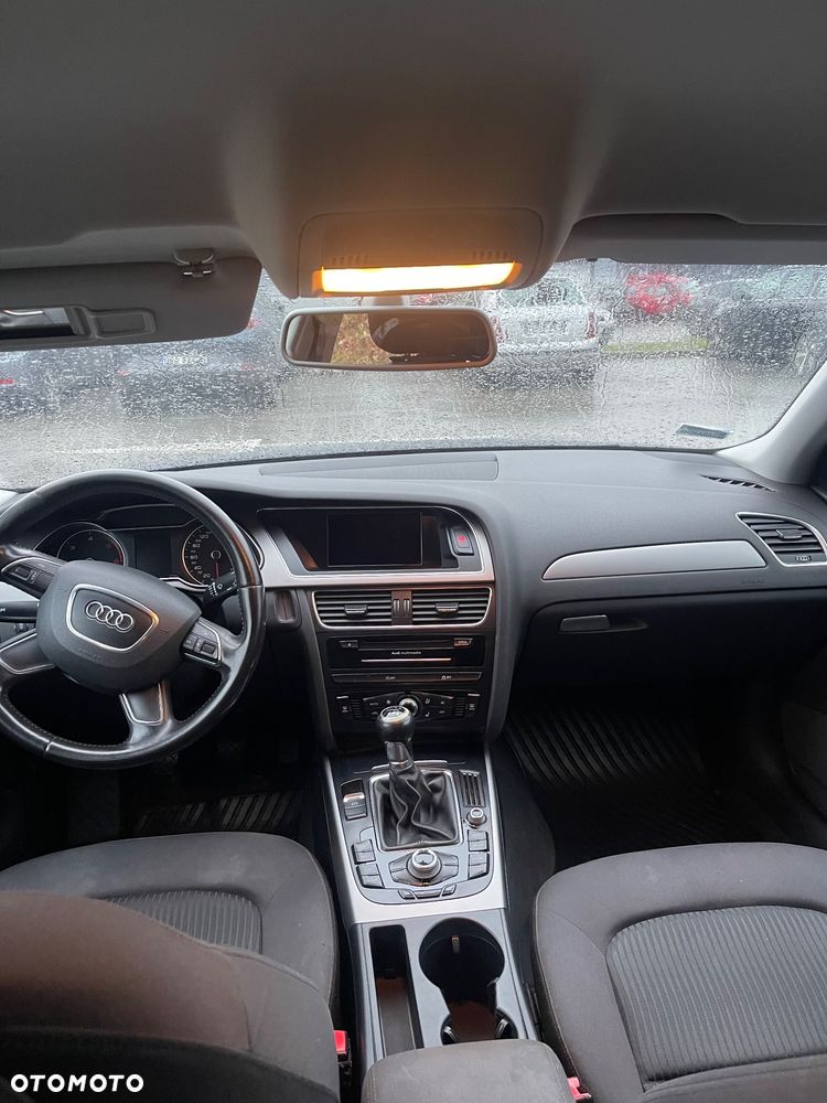 Audi A4 Avant 2.0 TDI DPF Ambiente - 16