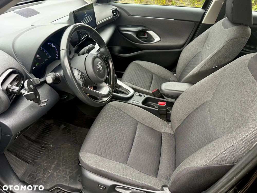 Toyota Yaris Cross - 18