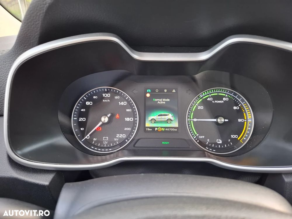 MG ZS EV Standard Luxury - 17