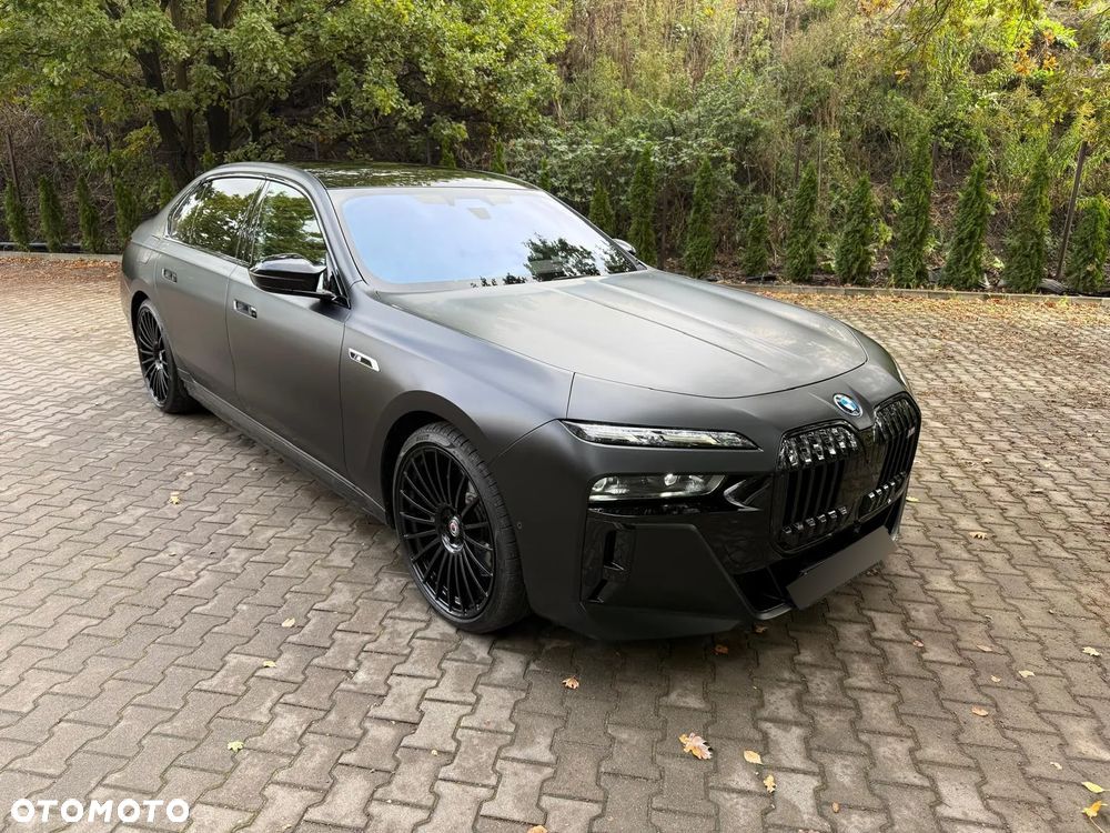 BMW Seria 7 M760e PHEV xDrive sport - 1