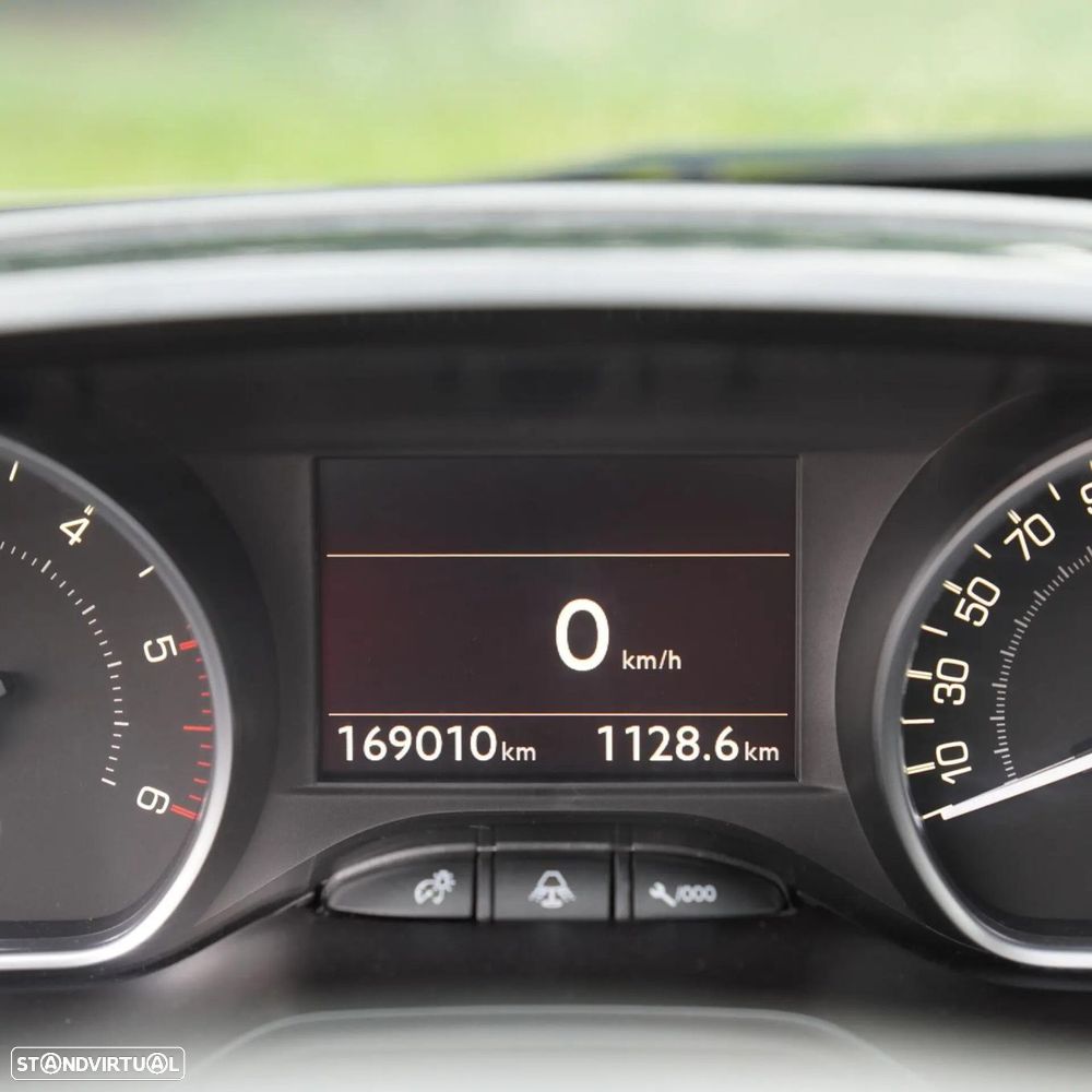 Peugeot 2008 1.4 HDi Active - 21
