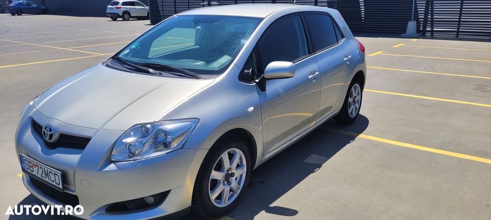 Toyota Auris 1.4 D-4D Luna - 5