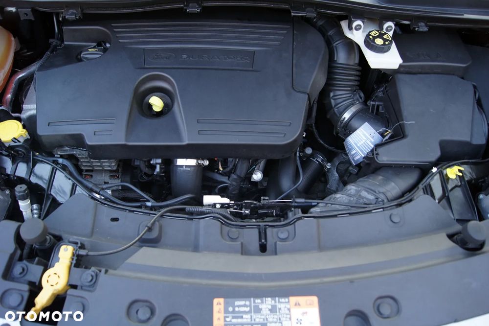 Ford Kuga 2.0 TDCi 2x4 Business Edition - 16