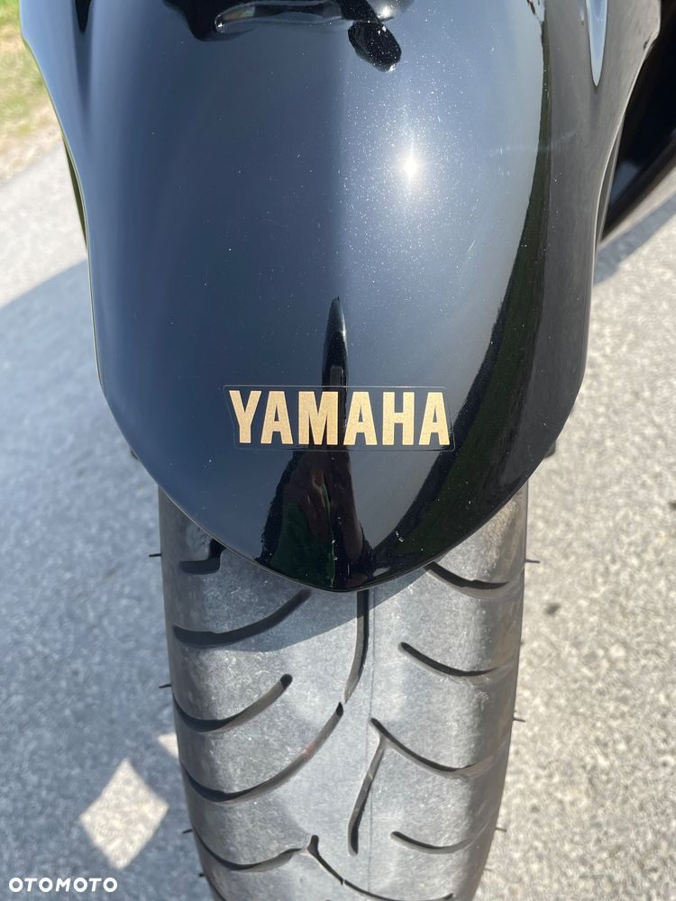 Yamaha FJR - 16
