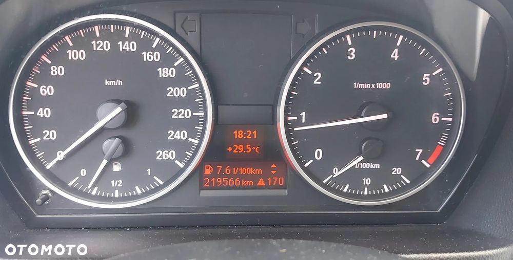 BMW Seria 3 318i - 5