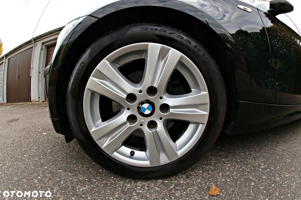 BMW Seria 1 116i - 30