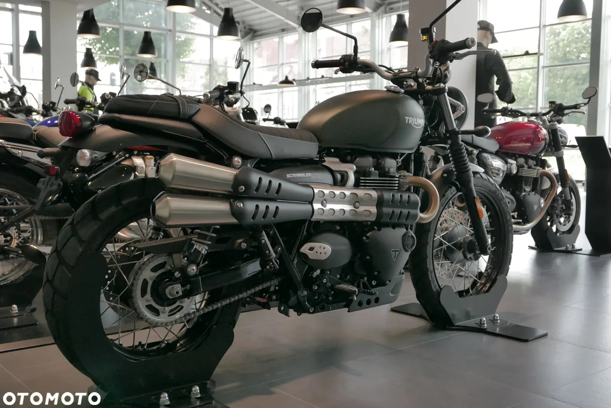 Triumph Scrambler - 2