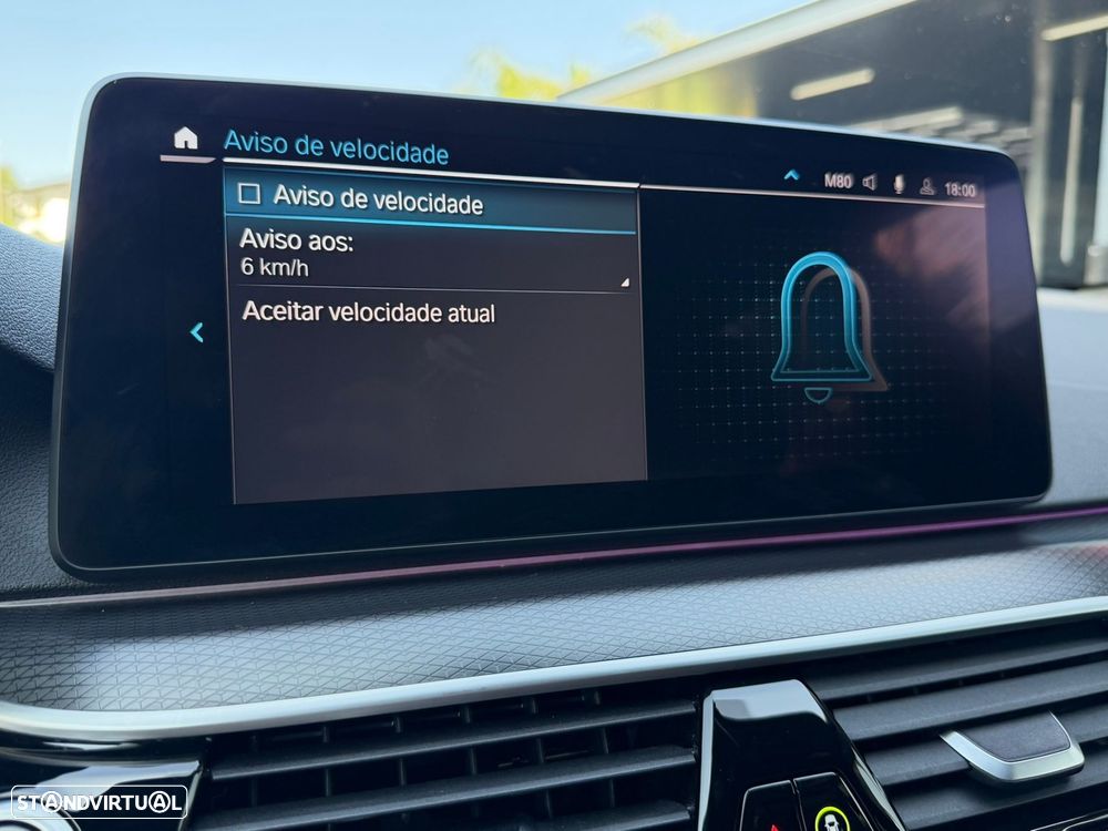 BMW 520 e Pack M - 54
