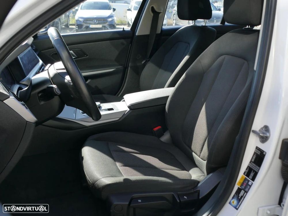 BMW 330 e iPerformance Advantage - 25