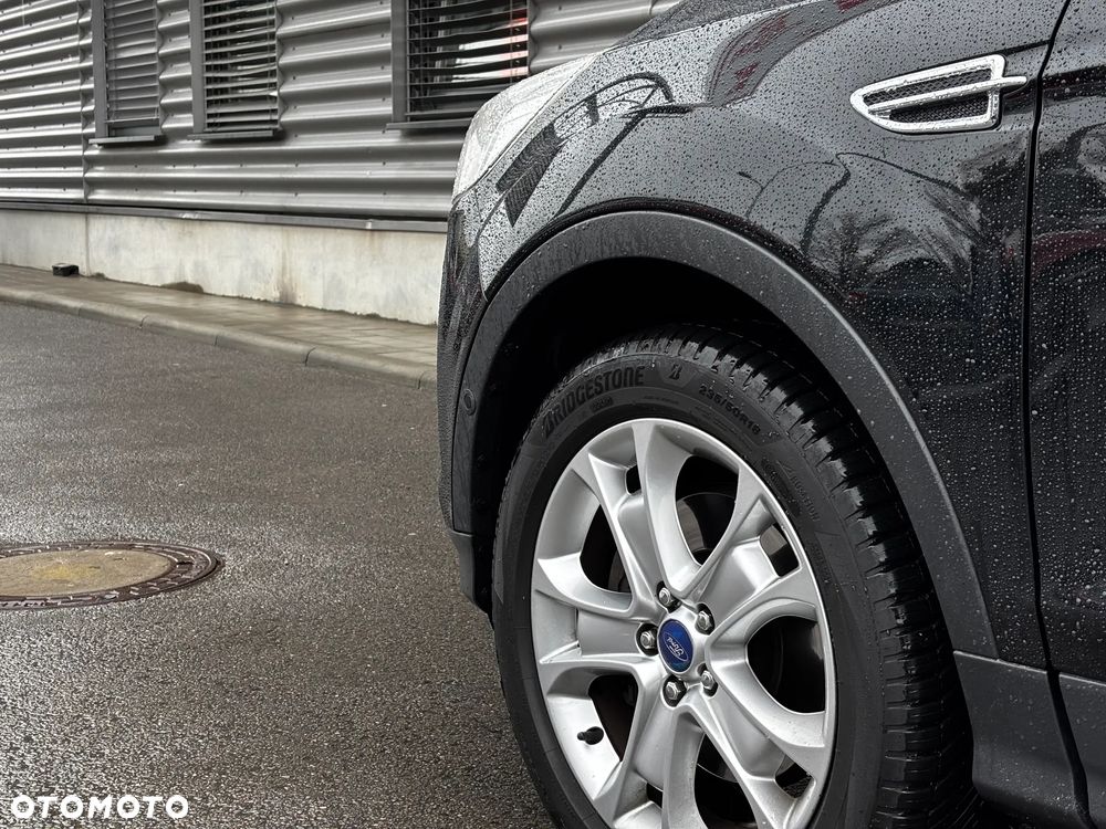Ford Kuga 2.0 TDCi 2x4 Titanium - 15