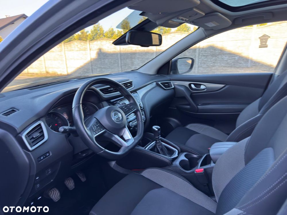 Nissan Qashqai 1.3 DIG-T N-Connecta - 18