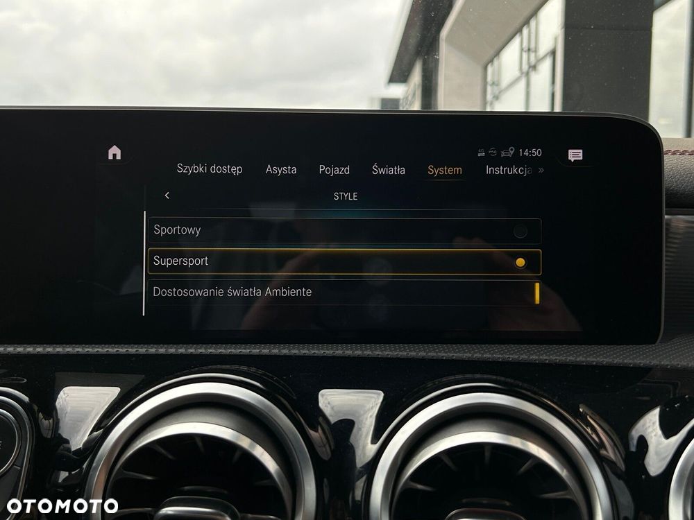 Mercedes-Benz CLA AMG 35 4-Matic 7G-DCT - 29