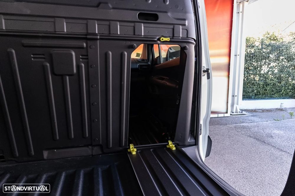 Peugeot Partner 1.6 BlueHDi 3Lug IVA Dedutível - 17