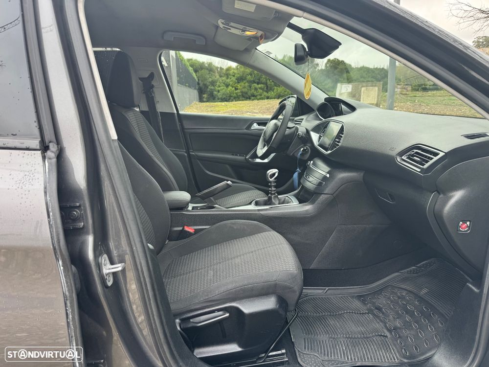 Peugeot 308 SW 1.5 BlueHDi Style - 4