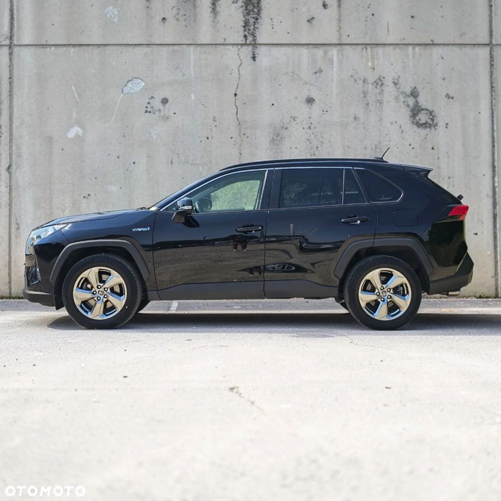 Toyota RAV4 - 6