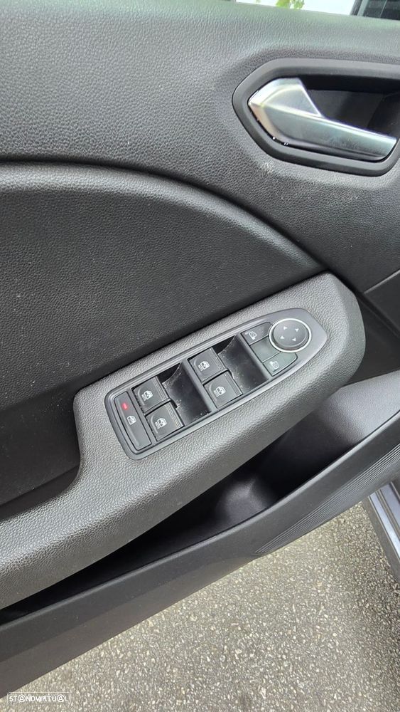 Renault Clio 1.0 TCe Techno Bi-Fuel - 16