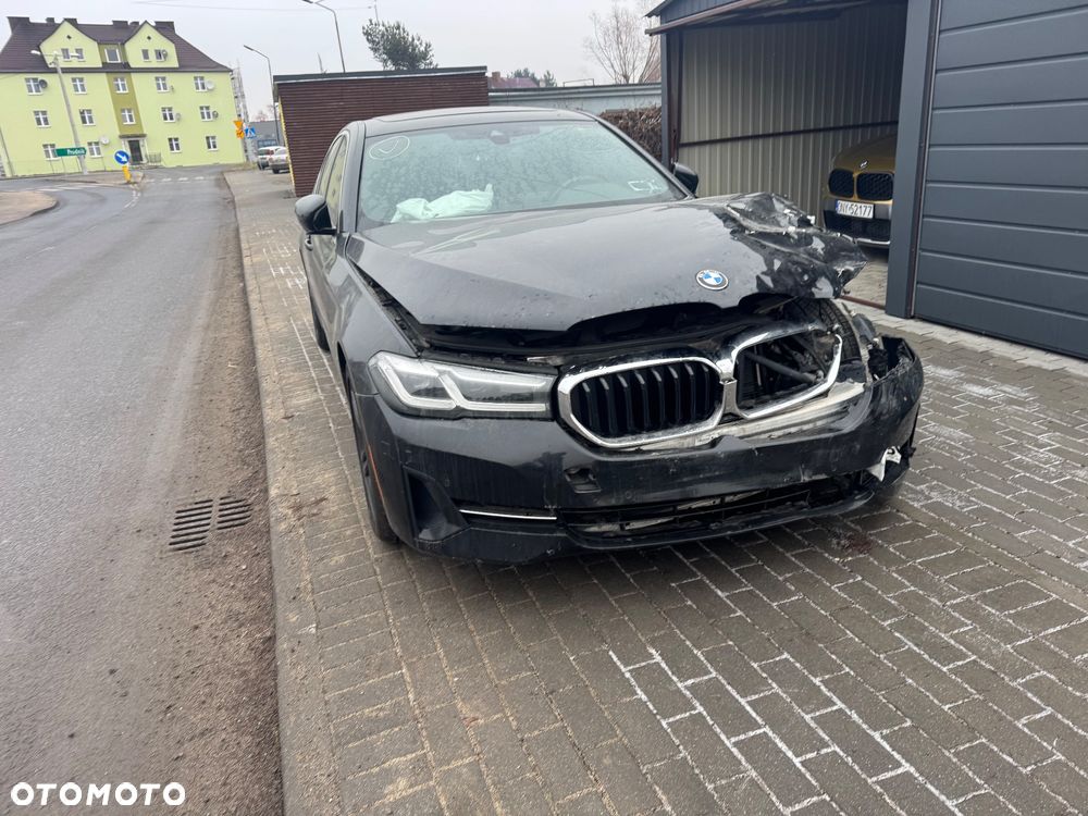 BMW Seria 5 530i xDrive Sport Line - 1