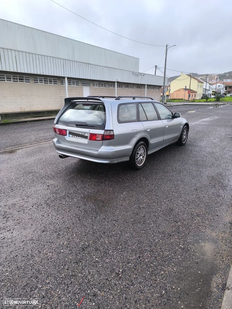 Mitsubishi Galant 2.5 V6 - 5