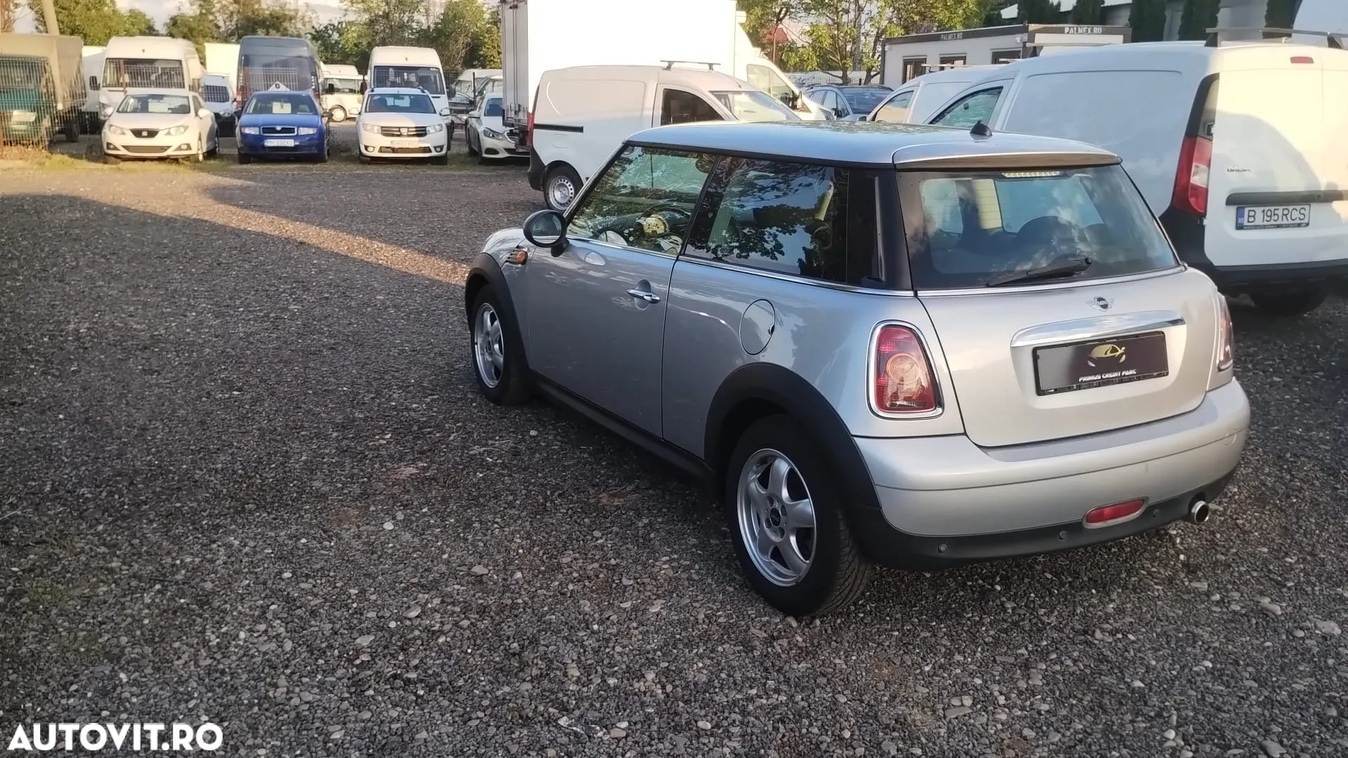 Mini Cooper One - 4