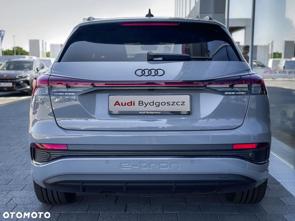 Audi Q4 e-tron - 14
