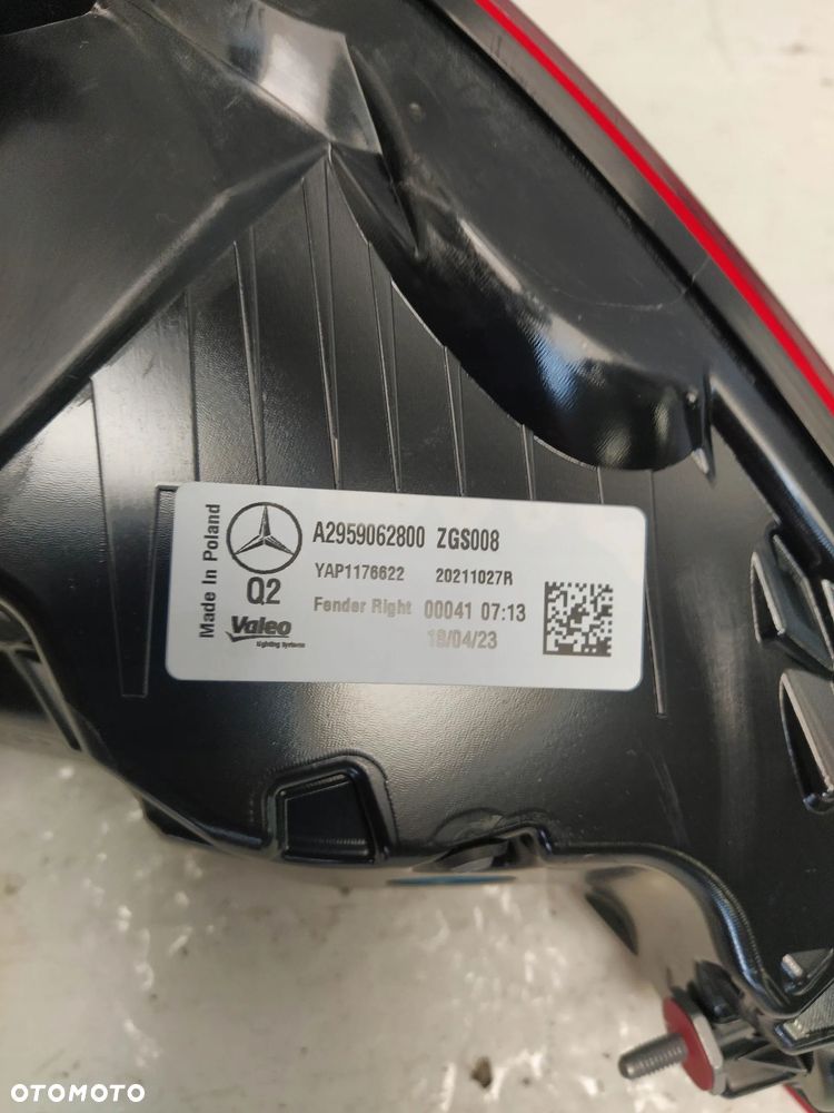 MERCEDES EQE V295 295 LAMPA LEWA PRAWA TYŁ TYLNA LED ORYGINAŁ - 13