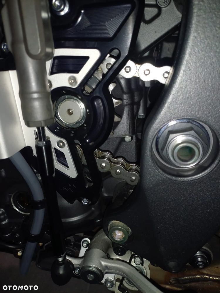 Yamaha MT - 7