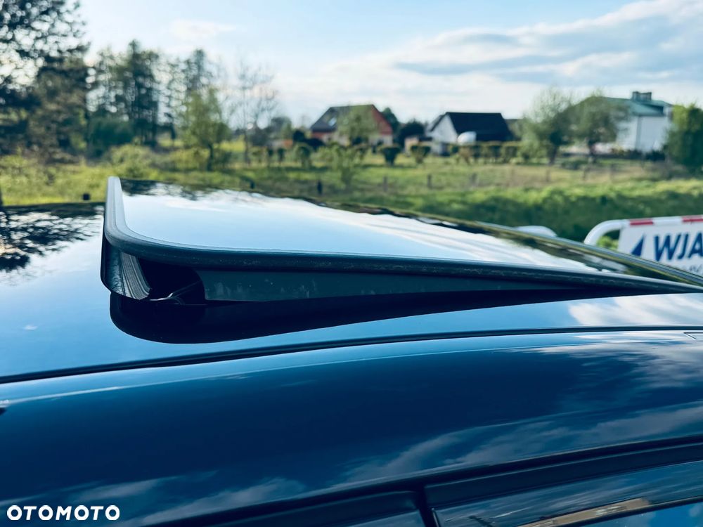 BMW Seria 3 320d xDrive M Sport Shadow - 32