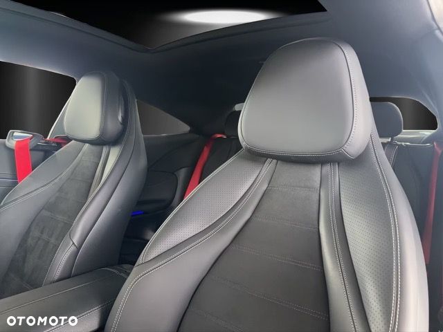Mercedes-Benz CLE 300 4Matic 9G-TRONIC Edition AMG Line - 13