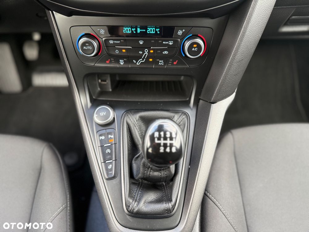 Ford Focus 1.0 EcoBoost Trend - 19