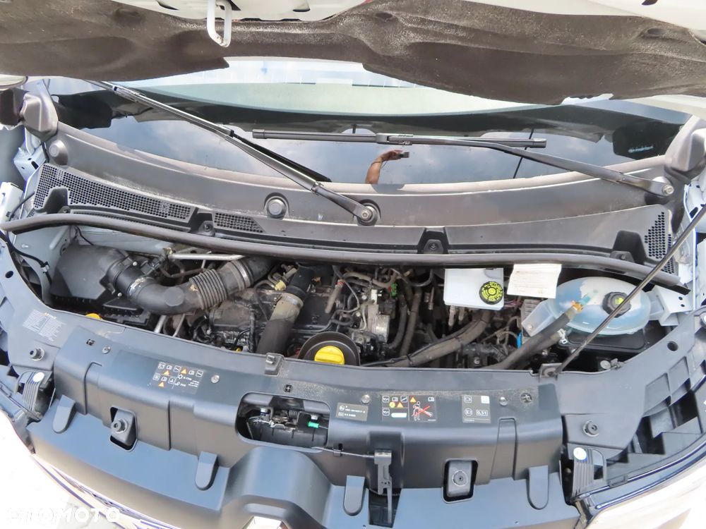 Renault Master 2.3 dCi 163 Km WZMACNIANY Chłodnia -20*C + 30*C Z Izoterma 4.20 Cm 8 Euro Palet Zasilanie V230 Funkcja Grzania Kabina Sypialniana WEBASTO Stan Jak NOWY - 11