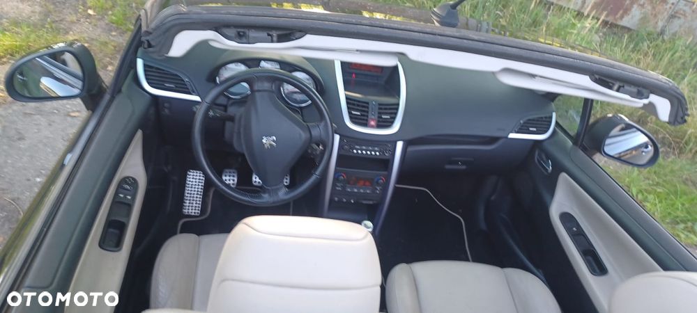 Peugeot 207 CC 150 THP Platinum - 23